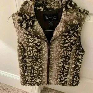 Sister’s Outerwear, faux fur vest, women small